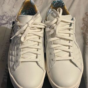 Converse Collab w/ Converse Pro Leather Lift
SGA Chase The Drip